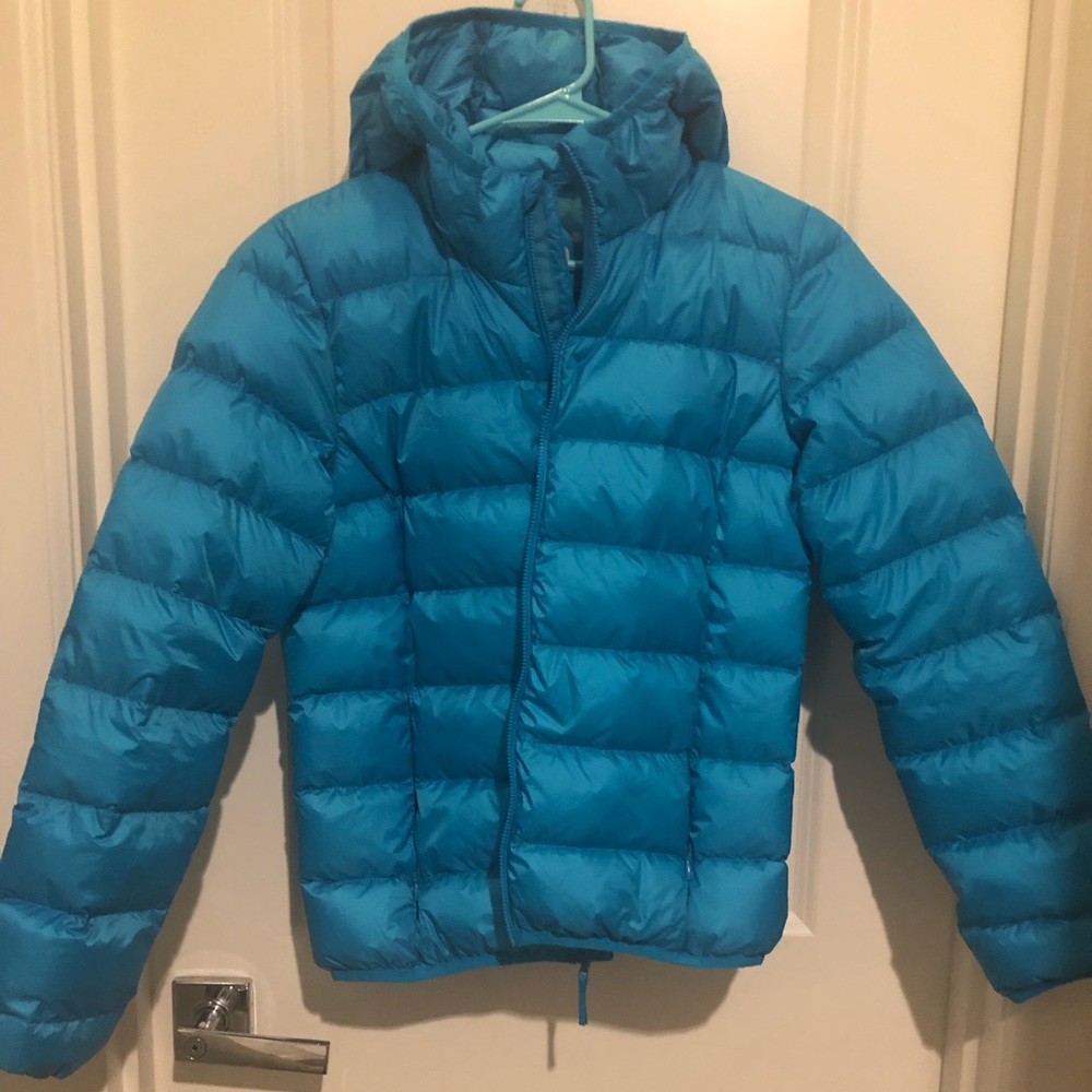 Aritzia TNA Little Puff jacket